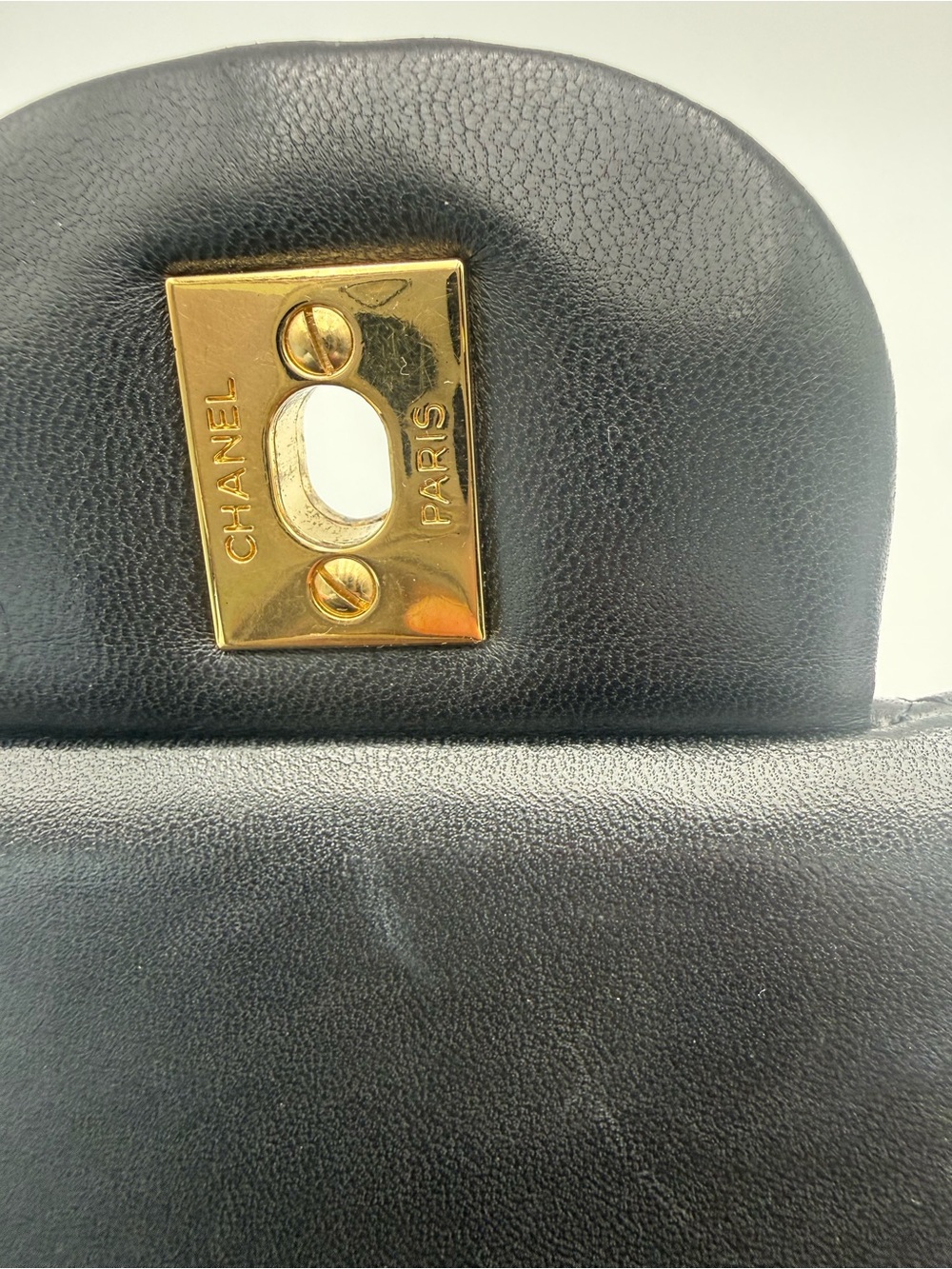 CHANEL Black Classic Double Flap Jumbo in Lambskin - Picture 6 of 14